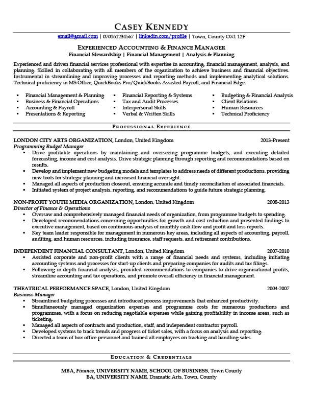 Casey's CV before TopCV